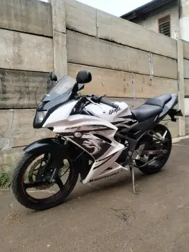 Kawasaki ninja RR SE 2012 Bagus lengkap Mesin Cakep