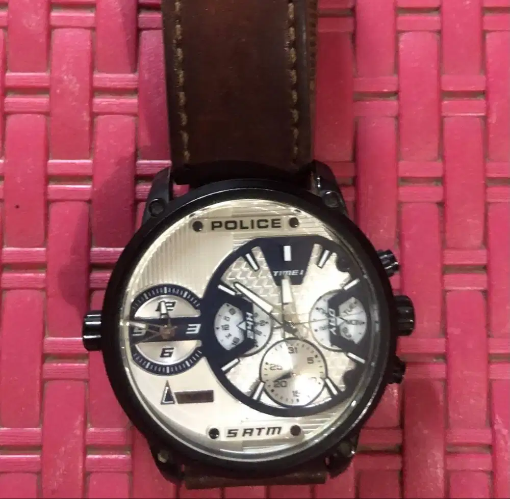 (2nd) Jam tangan Ori POLICE Timepieces 14833J