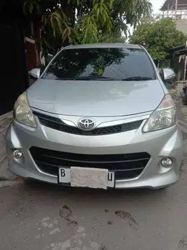 TOYOTA AVANZA VELOZ LUXURY 2014