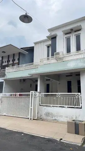 DIJUAL RUMAH MEWAH 2 LANTAI – HARAPAN BARU 1, BEKASI
