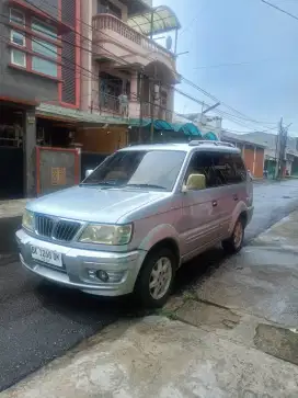 Mitsubishi kuda grandia bensin 2004 di jual
