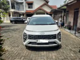 (TURUN HARGA) Dijual cepat Bu Hyundai Stargazer