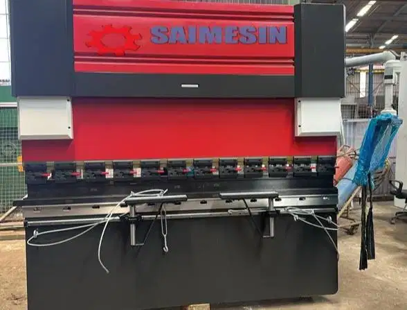MESIN TEKUK PLAT BENDING CNC 63 T x 2.5 meter