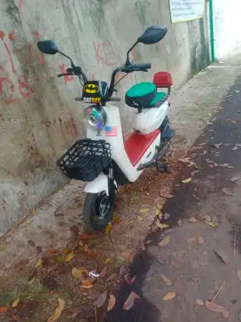 Sepeda listrik jos Velocity siap gass