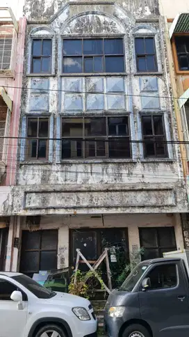 Ruko 3 Lantai Panakkukang Makassar Sulawesi Selatan