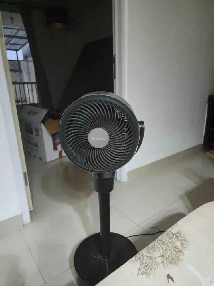 Gree gca circool25 bekas