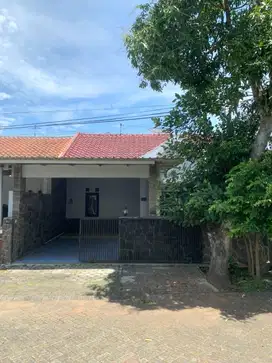 Dijual Cepat Rumah Bagus Siap Huni di Araya Kota Malang dekat Binus