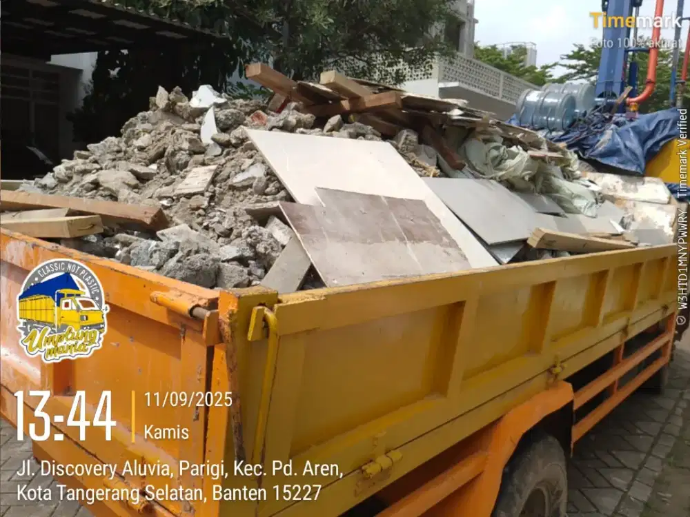 Jasa buang puing dan angkut sampah