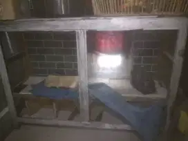 Meja Etalase Besar