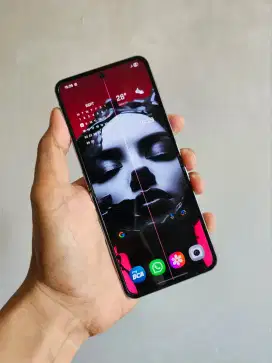 Samsung Z Flip 4 8/256 SEIN