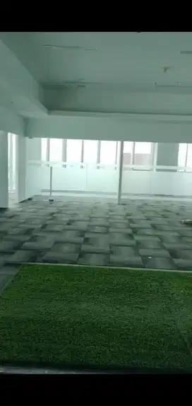 SEWA KANTOR DI JAKARTA LANDMARK PLUIT 250M²PARTISI 250K NEGO