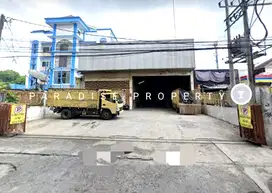 Gudang di Poros Soekarno Hatta Malang