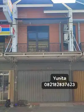 Ruko Murah Siap Pakai 2 lantai di Aryana Karawaci tangerang.