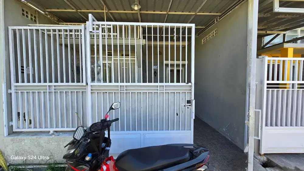 Dijual rumah scond lokasi gunung anyar tambak suranaya