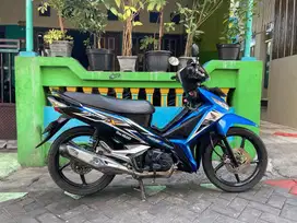 Mio Sporty 2010 emas hitam