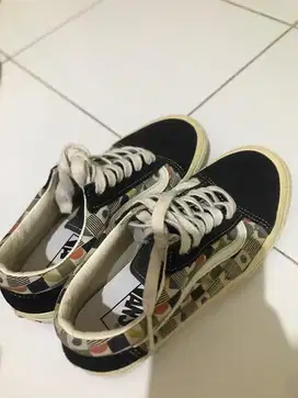 Sepatu Vans Motif