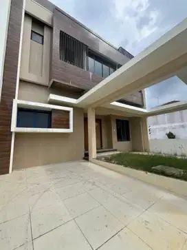 Dijual Villa Jalan Stm Komplek Greenpark Willow