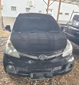 Daihatsu XENIA MT R DELUXE 2015