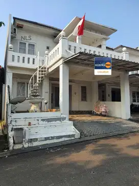 DIJUAL RUMAH 2 LANTAI DIKOTA WISATA