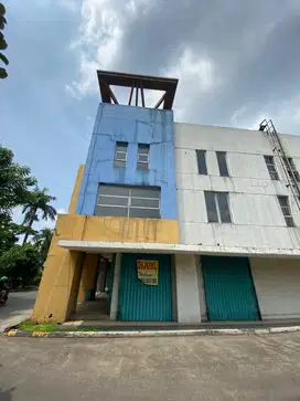 Ruko Hoek di Pasar Sentral Lippo Cikarang