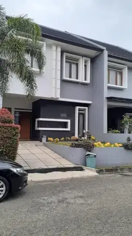 Jual Rumah cantik di dekat UPI Setiabudi Gegerkalong Bandung