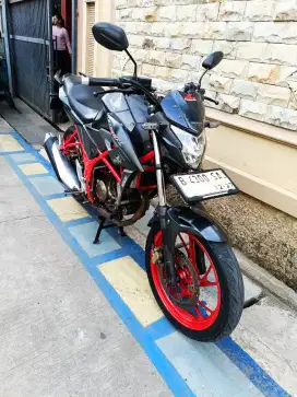 Dijual Honda CB150 R