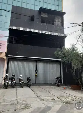 LOKASI RAMAI! Ruko MARGONDA RAYA Depok 4,5 Lantai Disewakan