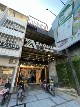 Ruko Strategis di Kawasan Elit dan Berada di Pinggir Jalan Besar