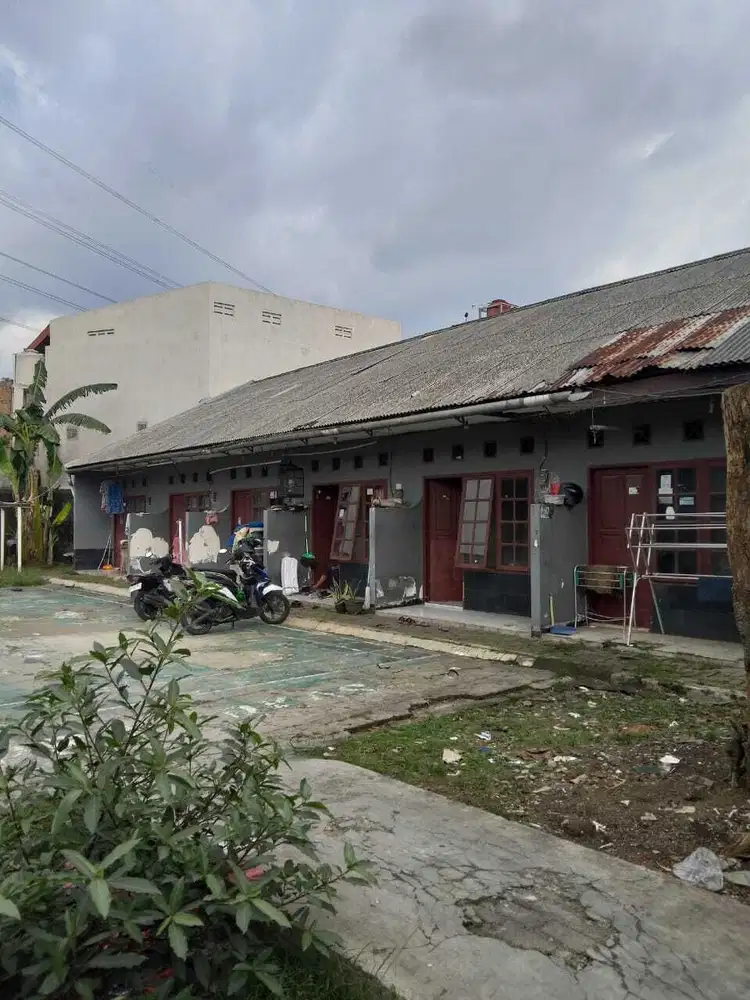 Tanah 1000M2 Bonus 17 Pintu Kontrakan.