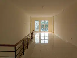 Sewa Murah Ruko Frankfurt Hadap Jalan Raya 3 Lt Gading Serpong