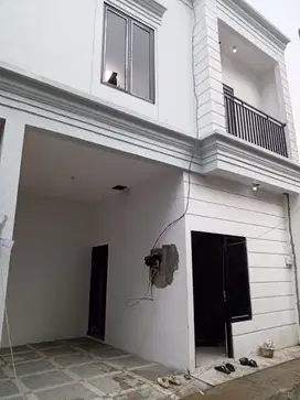 Jual rumah di Jagakarsa Jaksel harga 500 juta SHM akses mobil cash