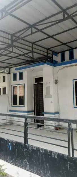 Dijual Villa Semi Furnish Komplek Taman Pasar 3 Jl Pasar 3
