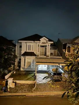 jual rumah di Legenda Wisata siap huni rumah rapi dan terawat