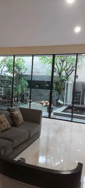 Dijual rumah baru, full marmer di Graha Natura blok B,Surabaya Barat