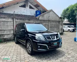 CASH Nissan X-Trail 2.5 Urban Selection A/T 2012 - Black Metallic