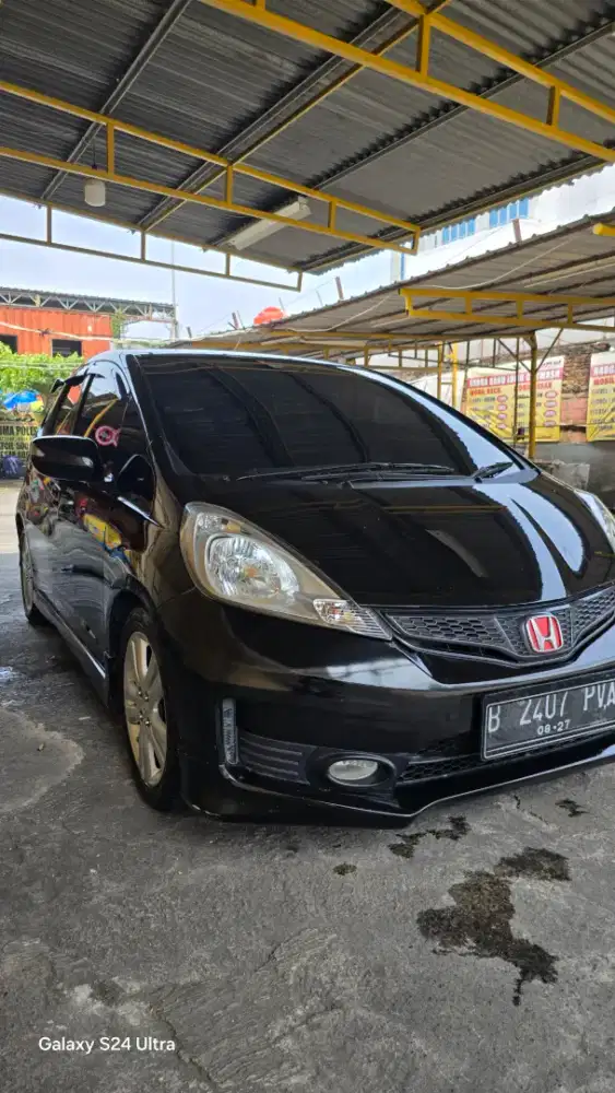 Honda Jazz RS tahun 2011 matic