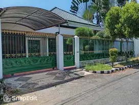 Adem Hadap Selatan Rumah Darmo Baru Barat Siap Huni