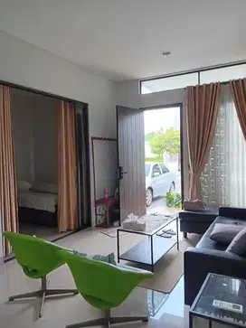 Disewakan Rumah Fiona Full Furnish di Cluster Flora Summarecon