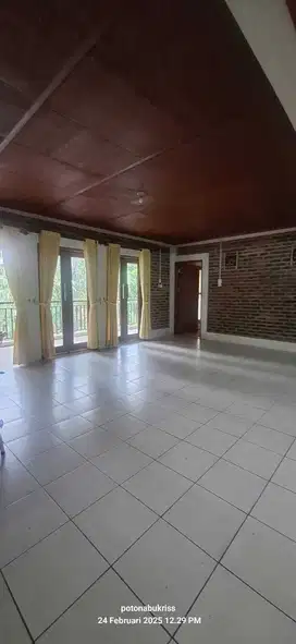 RUMAH VILLA CIMENYAN BANDUNG