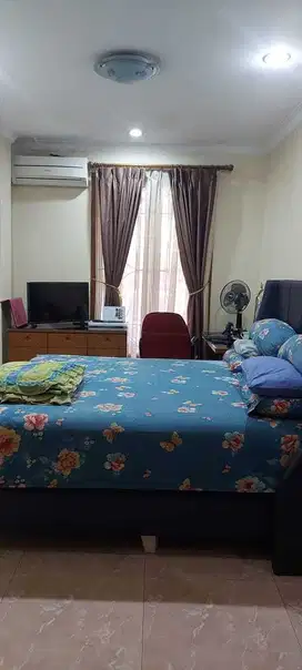 DIJUAL RUMAH RENOV SIAP HUNI DI KELAPA KOPYOR BISA NEGO