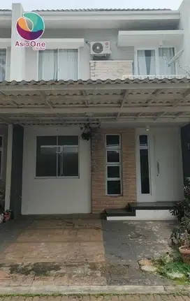 Dijual rumah di perumahan Cibubur country