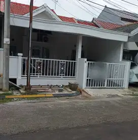 Dijual rumah bagus di cluster taman sari harapan indah bekasi