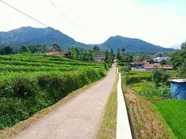 Tanah Pemandangan gunung Puntang akses Banjaran kota