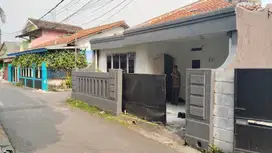 Rumah kampung posisi Hook masuk mobil dekat pintu tol sawangan