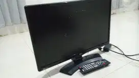 Tv LG 22 inci led lengkap dengan remot