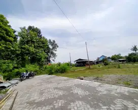 Tanah pekarangan dekat akses toll jogja-solo lingkungan nasionalis
