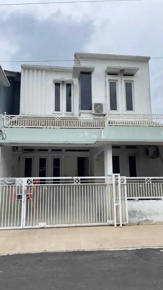 Dekat Stasiun Cakung !!! Di Jual Rumah Dalam Perumahan Harapan Baru 1