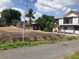 Tanah SHMP Jakal km10-Barat Pasar Gentan