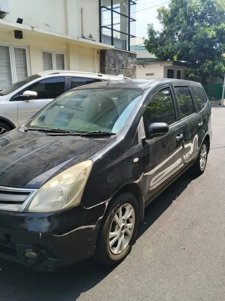 Nissan Grand livina 2012 Bensin