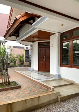 Dijual cepat rumah dalam townhouse di pejaten jakarta selatan